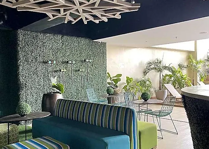 Modern Studio+pool-gym/wifi/netflix 3*